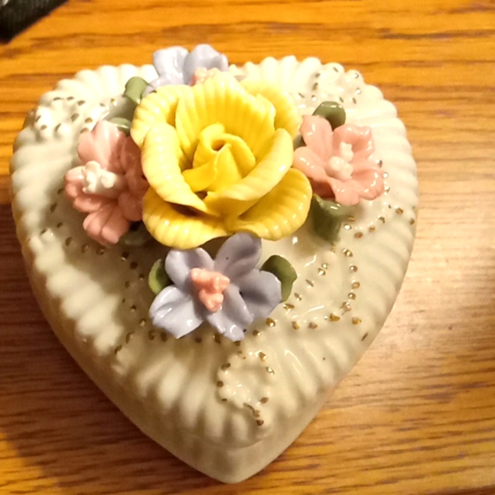 Porcelain Jewelry box